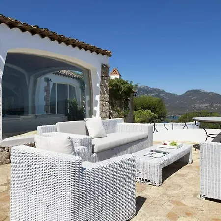 Apartment Cala Di Volpe Delightful Sea View With Private Pool Abbiadori